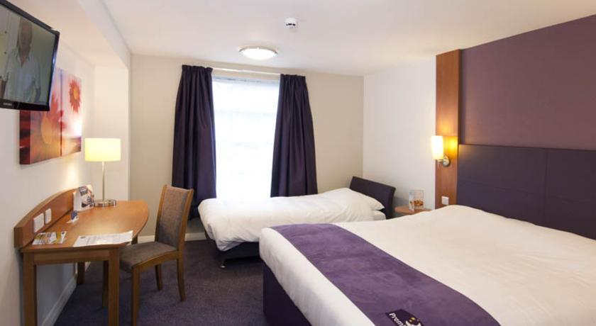 Premier Inn High Wycombe/Beaconsfield 외부 사진