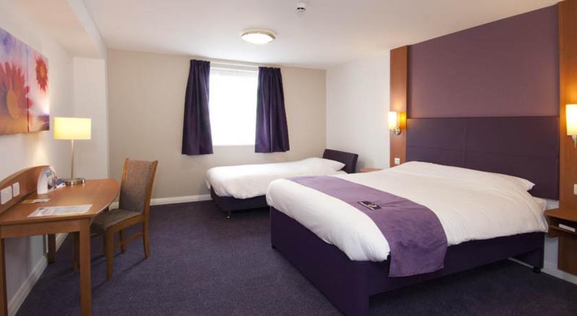Premier Inn High Wycombe/Beaconsfield 외부 사진