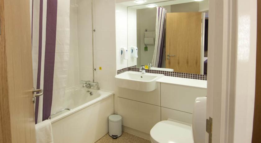 Premier Inn High Wycombe/Beaconsfield 외부 사진