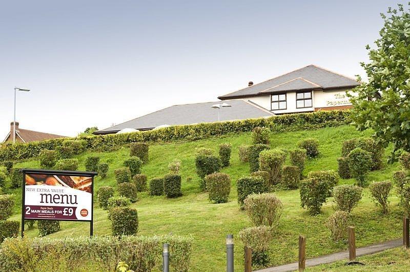 Premier Inn High Wycombe/Beaconsfield 외부 사진